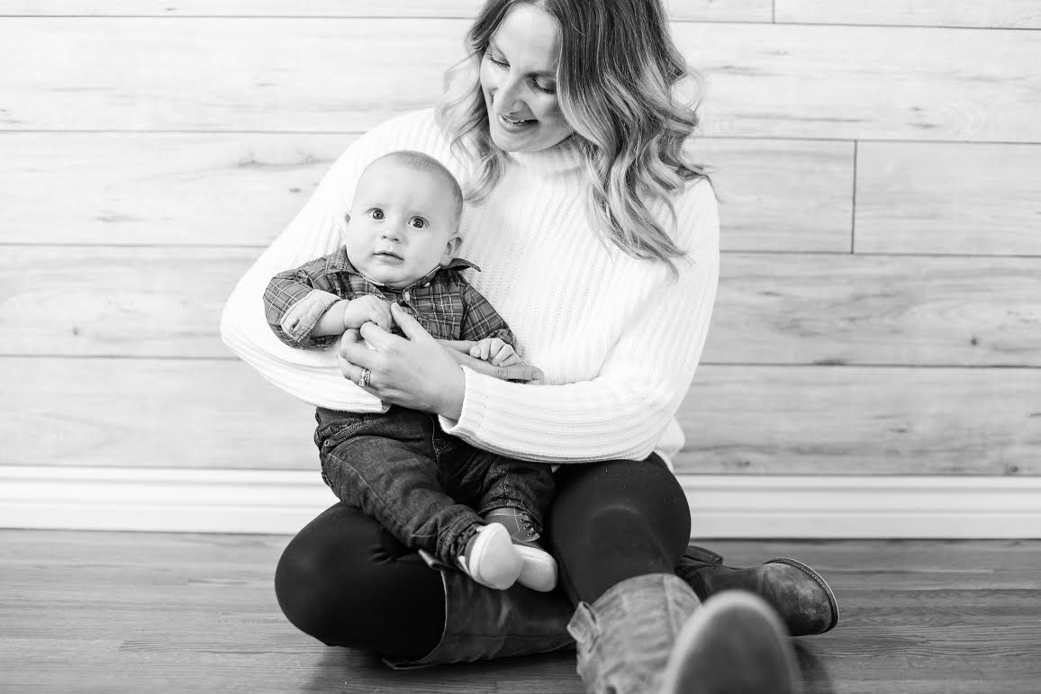 S.E. Mother's Day Mini Session: Tuesday, May 5th